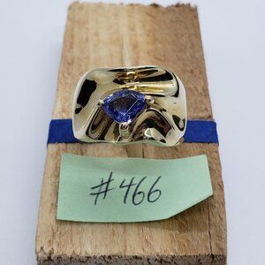 Vintage 14K yellow gold wide ring with amethyst gemstone